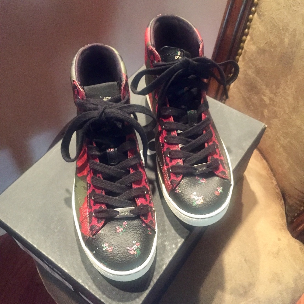 Coach hand painted tennis shoes - Picture 2 of 3